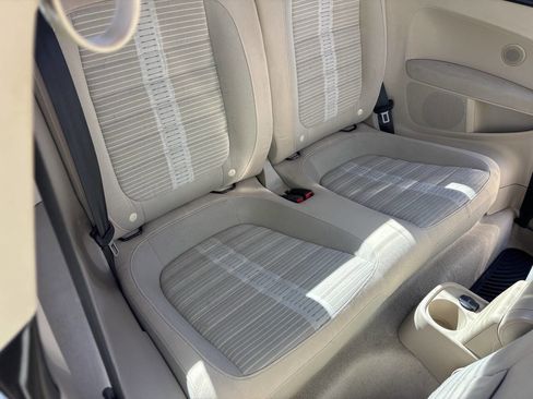 Used 2013 Volkswagen Beetle 2.0T image 6
