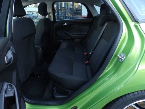 Used 2018 Ford Focus SEL image 10