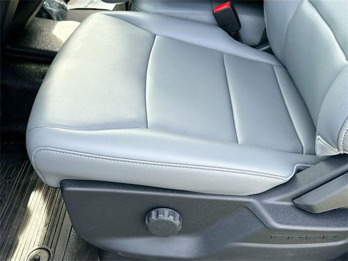 New 2025 Ford F550 4x4 Crew Cab image 12