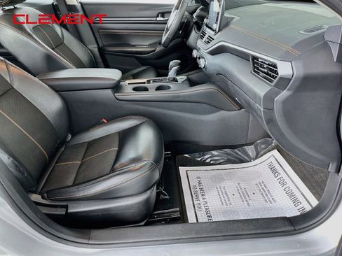 Used 2022 Nissan Altima 2.5 SR FWD image 33