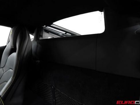 Used 2018 Ferrari 488 GTB RWD image 40