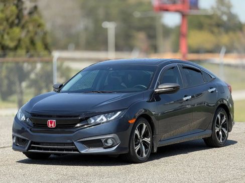 Used 2017 Honda Civic Touring image 6