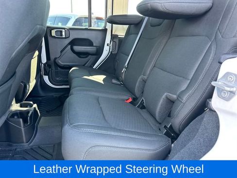 Used 2022 Jeep Wrangler Unlimited Sport image 18