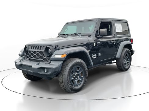 Used 2020 Jeep Wrangler Sport image 2