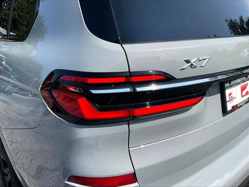 Used 2024 BMW X7 xDrive40i w/ M Sport Package AWD/4WD image 20
