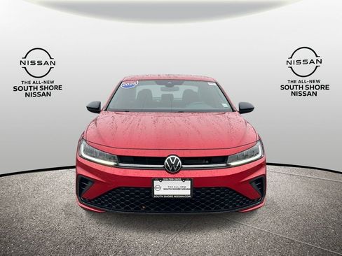 Used 2025 Volkswagen Jetta Sport FWD image 9