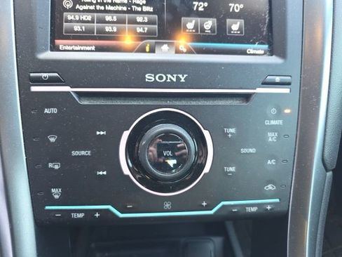 Used 2015 Ford Fusion Titanium image 12