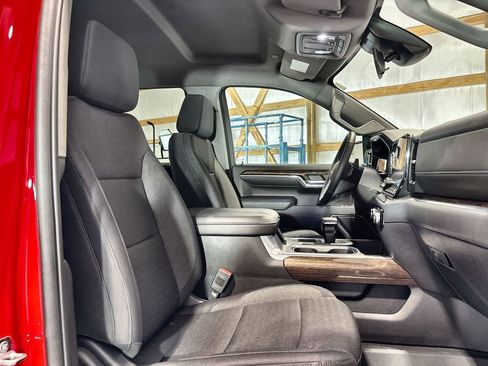 Used 2024 GMC Sierra 1500 Elevation image 24