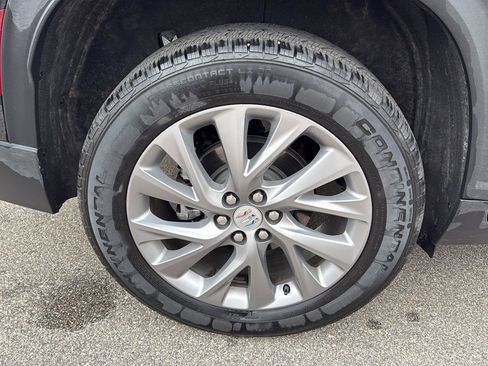 Used 2026 Buick Enclave Preferred FWD image 14