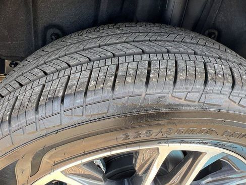 Certified 2026 Toyota Corolla Cross XLE image 8