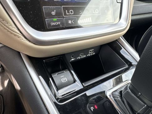 Used 2025 Subaru Outback Premium image 25