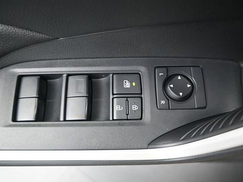 Used 2025 Toyota RAV4 LE FWD image 9