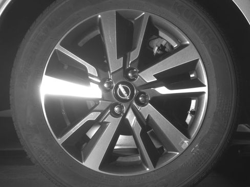 Used 2025 Nissan Versa SV FWD image 15