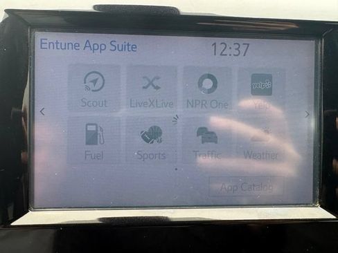 Used 2019 Toyota Camry LE FWD image 6