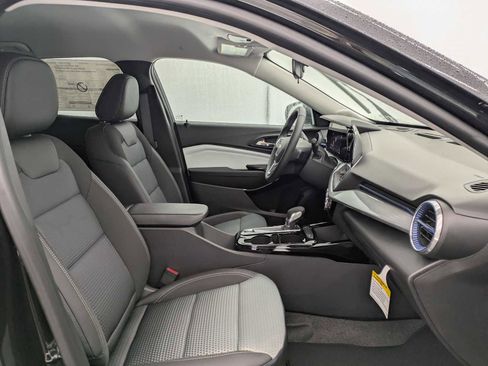 New 2026 Chevrolet Trax LT FWD image 22