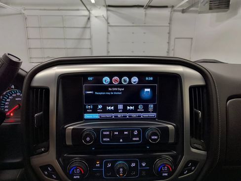 Used 2018 GMC Sierra 1500 SLT AWD/4WD image 15