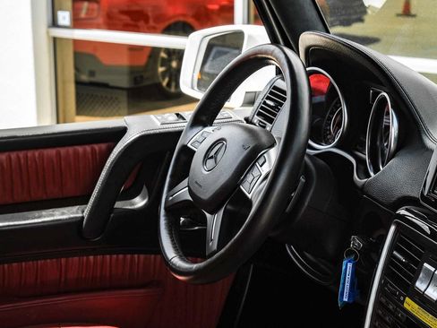 Used 2016 Mercedes-Benz G 63 AMG 4MATIC image 14
