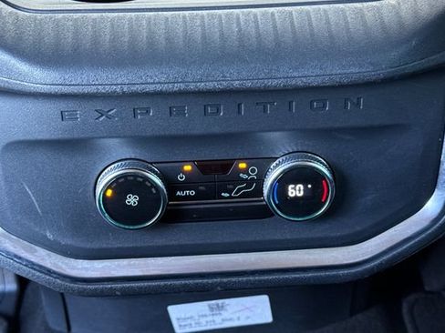 Used 2025 Ford Expedition Active AWD/4WD image 14