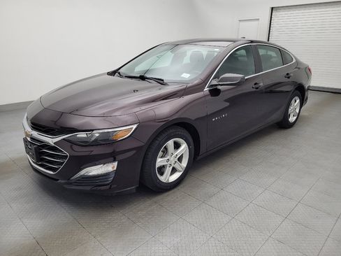 Used 2020 Chevrolet Malibu LS image 2