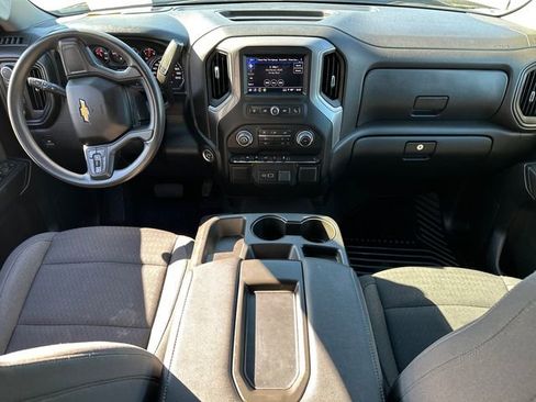 Used 2022 Chevrolet Silverado 1500 Custom image 17