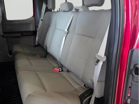Used 2018 Ford F150 XLT w/ Equipment Group 302A Luxury AWD/4WD image 24
