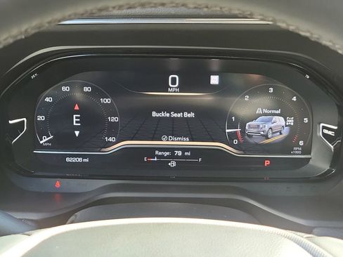 Used 2023 GMC Yukon XL Denali image 12