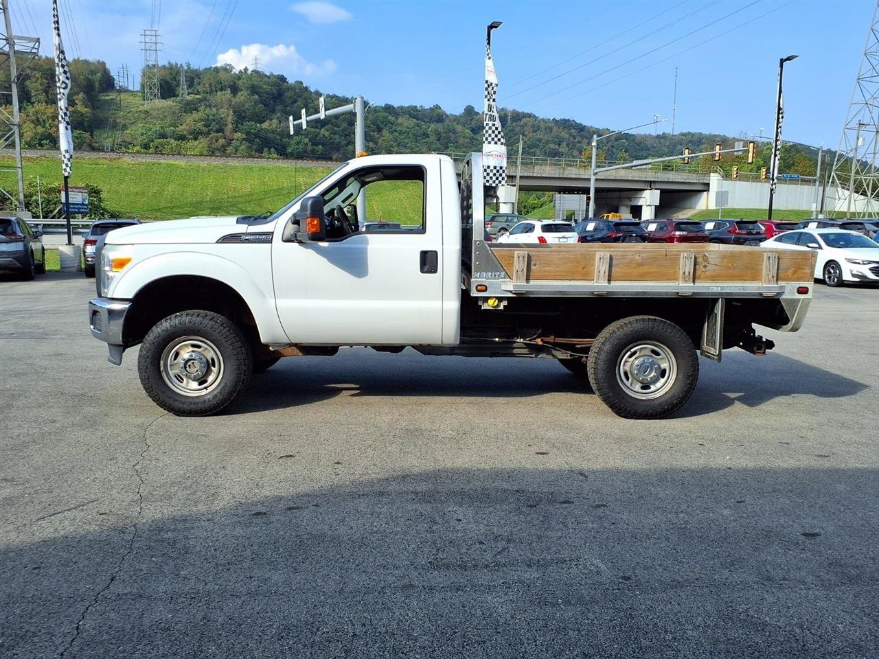 Used 2015 Ford F250 XL w/ Power Equipment Group AWD/4WD image 4