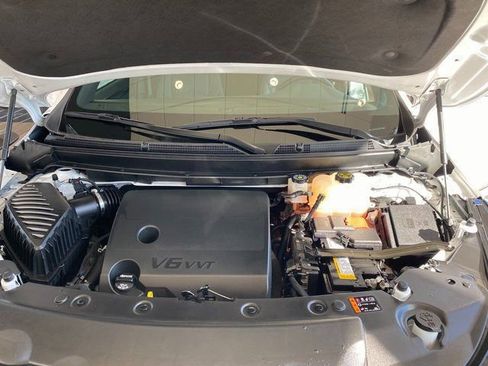 Used 2024 Buick Enclave Essence image 20