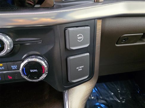 Used 2025 Ford F150 King Ranch image 24