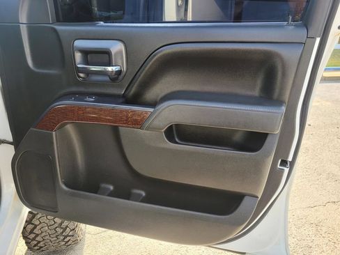 Used 2015 GMC Sierra 1500 SLE w/ SLE Value Package RWD image 9