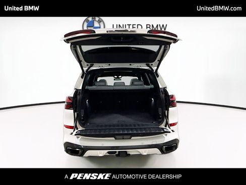 Used 2024 BMW X5 xDrive40i w/ M Sport Package AWD/4WD image 14