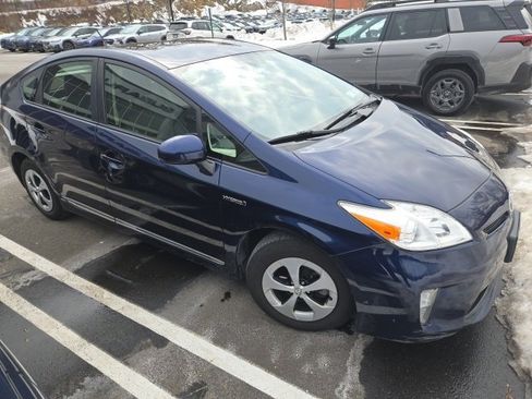 Used 2012 Toyota Prius Four image 16