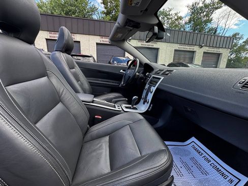 Used 2011 Volvo C70 T5 w/ Climate Pkg FWD image 13