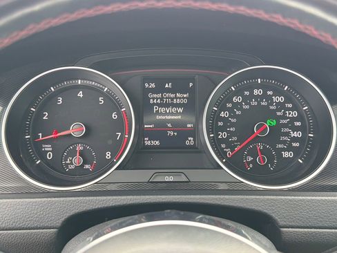 Used 2017 Volkswagen Golf 4-Door FWD image 26