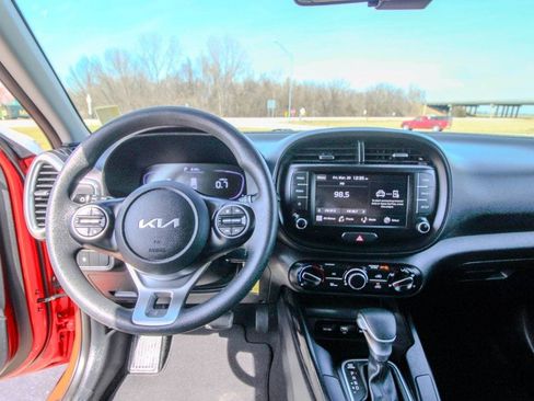 Used 2023 Kia Soul LX w/ Option Group 015 image 28