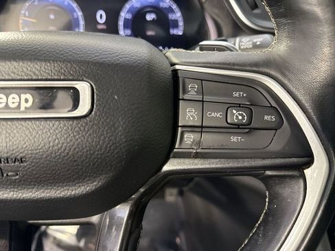 Used 2022 Jeep Grand Cherokee L Laredo AWD/4WD image 13
