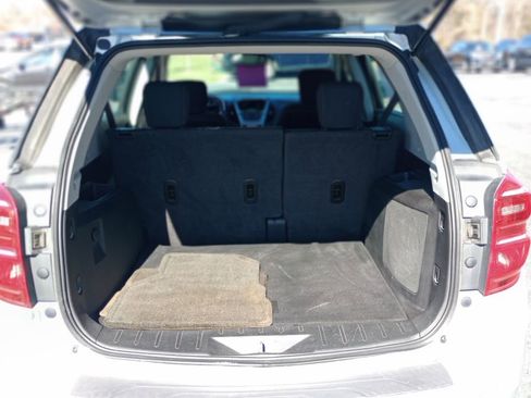 Used 2017 Chevrolet Equinox LS image 17