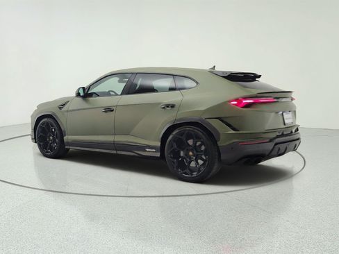 Used 2024 Lamborghini Urus Performante AWD/4WD image 7