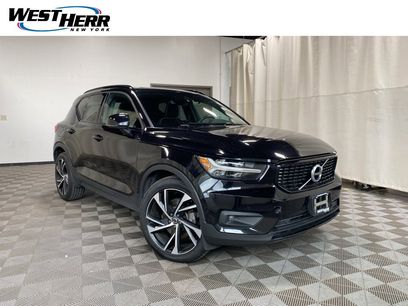 Used 2020 Volvo XC40 T5 R-Design