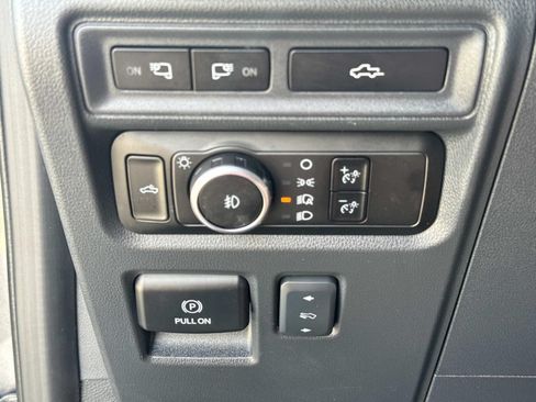 Used 2023 Ford F150 Lariat w/ Equipment Group 502A High AWD/4WD image 20