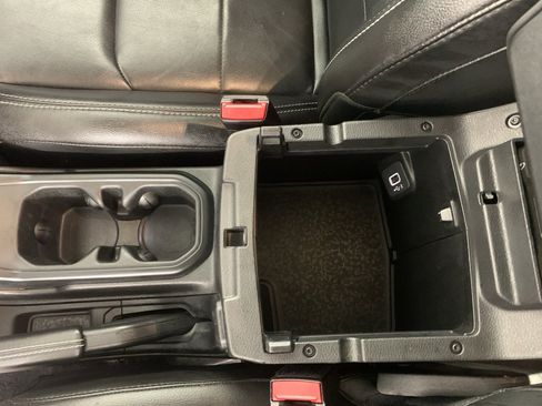 Used 2023 Jeep Wrangler Sahara image 29