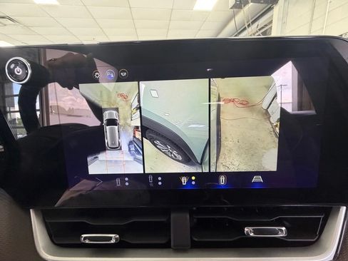 Used 2025 Chevrolet Equinox LT w/ Convenience Package II FWD image 31