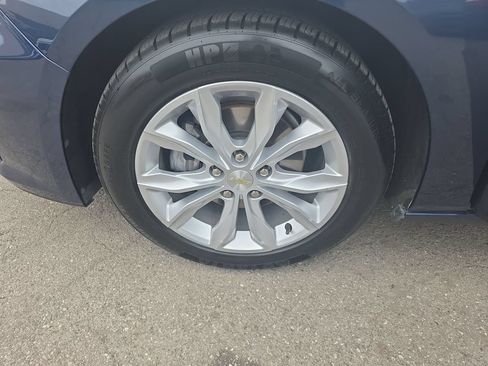 Used 2022 Chevrolet Malibu LT FWD image 25