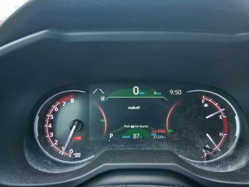 Used 2023 Toyota RAV4 XLE Premium FWD image 7