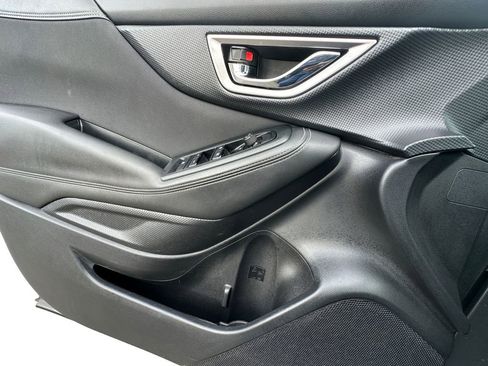 Used 2022 Subaru Forester Premium image 11