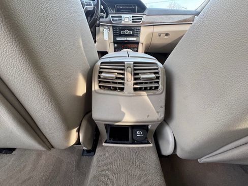 Used 2014 Mercedes-Benz E 350 4MATIC Sedan image 57