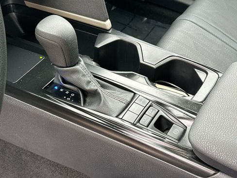 Used 2025 Toyota Camry LE FWD image 19