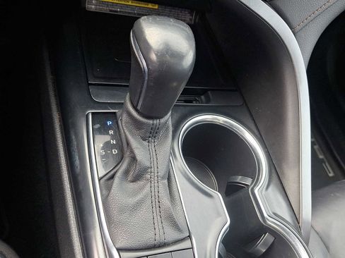 Certified 2020 Toyota Camry XLE image 18