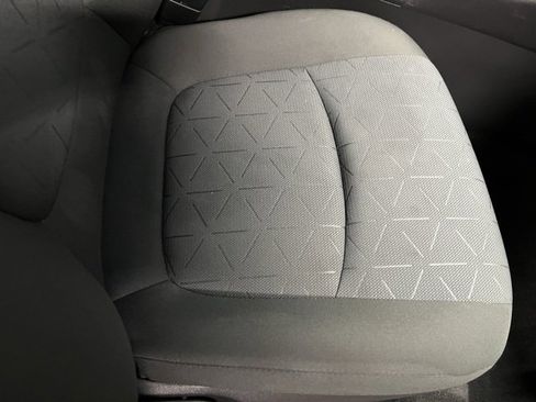 Used 2022 Toyota RAV4 XLE image 29