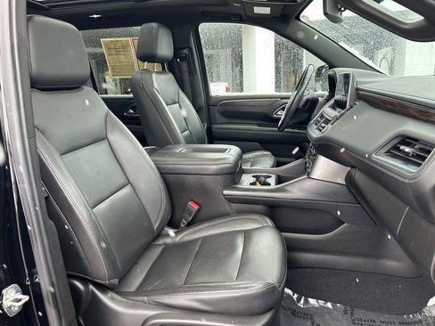 Used 2021 Chevrolet Tahoe Z71 w/ Z71 Signature Package image 27